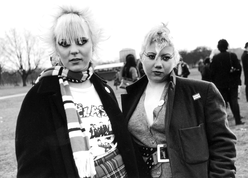 <span style='font-size:28px;'>Punk y Mujeres (Parte II)</span><br> “Identidad… Es la crisis ¿No lo ves?”