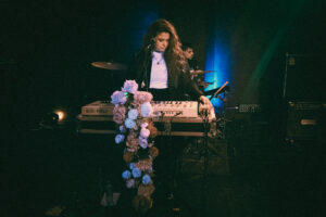 <span style='font-size:28px;'>Cobertura</span><br> Tensión y Juvenilia en Bula