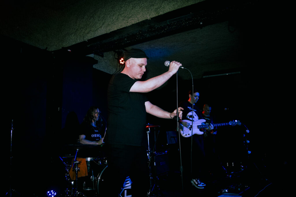 <span style='font-size:28px;'>Cobertura</span><br> Tensión y Juvenilia en Bula