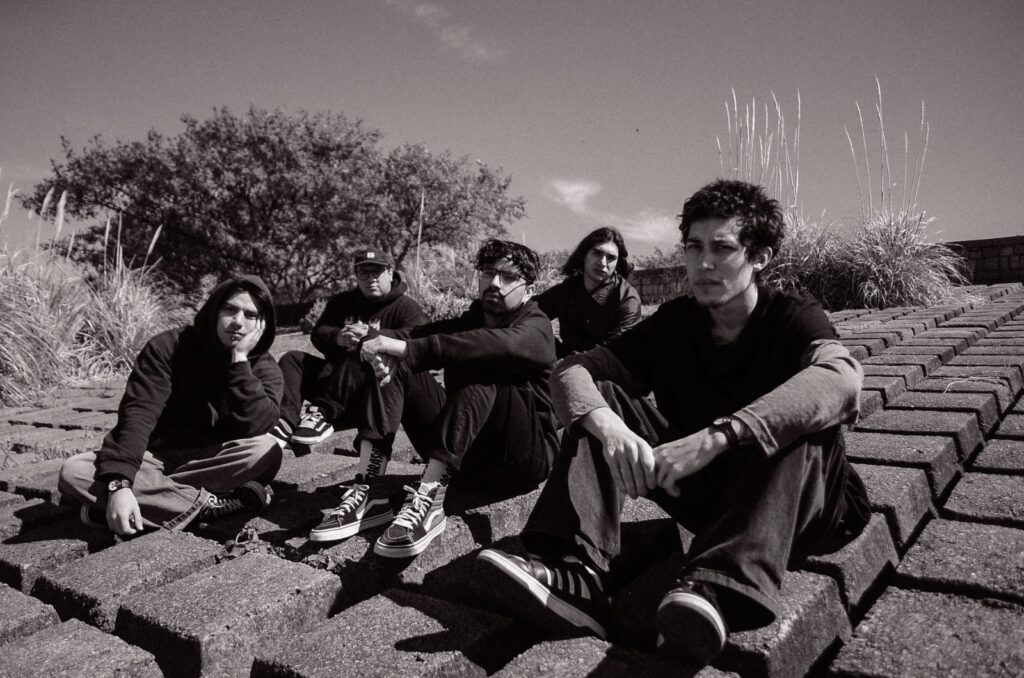 Neokira celebra cien fechas