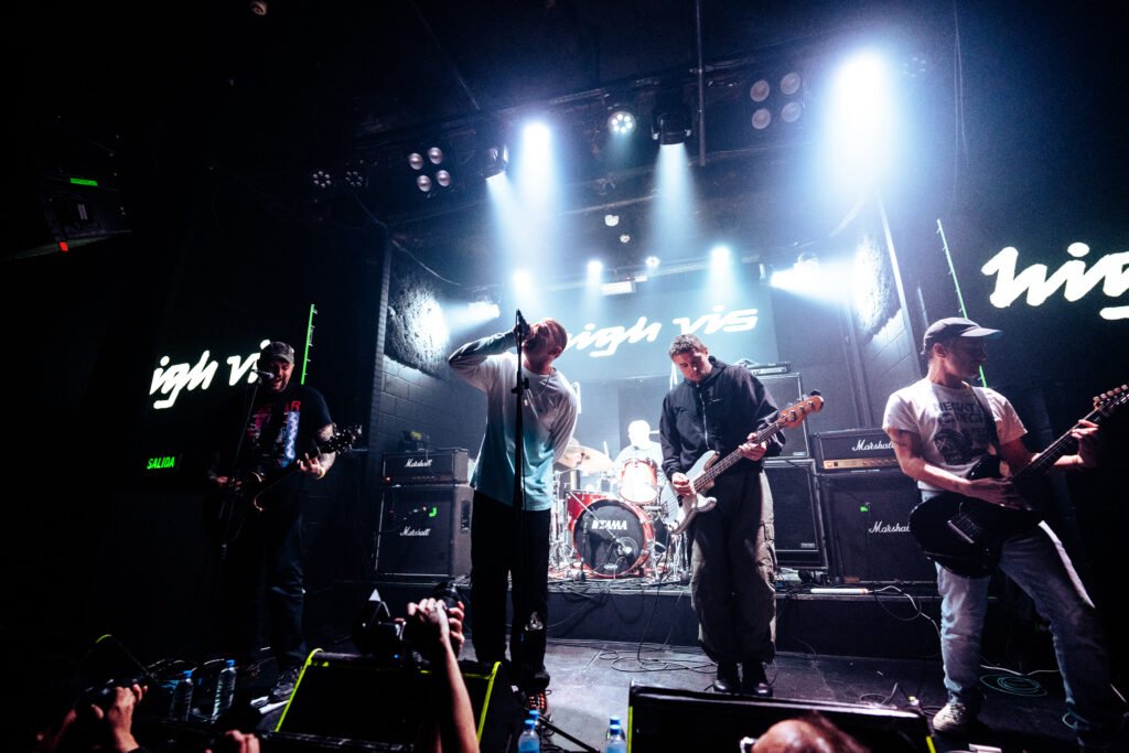 High Vis: ruido, furia, baile y sentimiento